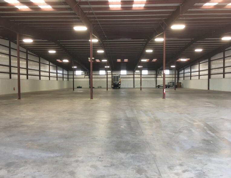 More Photos Of 34294 Sunset Ln, Brookshire Warehouse For Sale