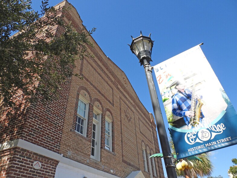 More Photos Of 319 Brevard Ave, Cocoa Storefront Retail Office For Sale