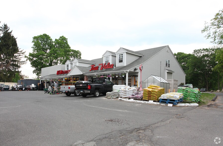 More Photos Of 3 Harvard St, Oakville Freestanding For Sale