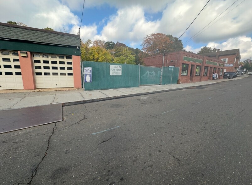More Photos Of 4 Riversville Road Rd, Greenwich Land For Lease