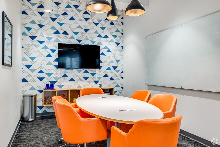 More Photos Of 2 N Central, Phoenix Coworking Space