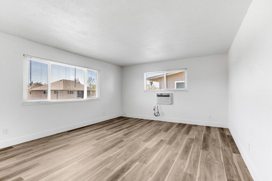 More Photos Of 3355 Lerwick Rd, Sacramento Apartments For Sale