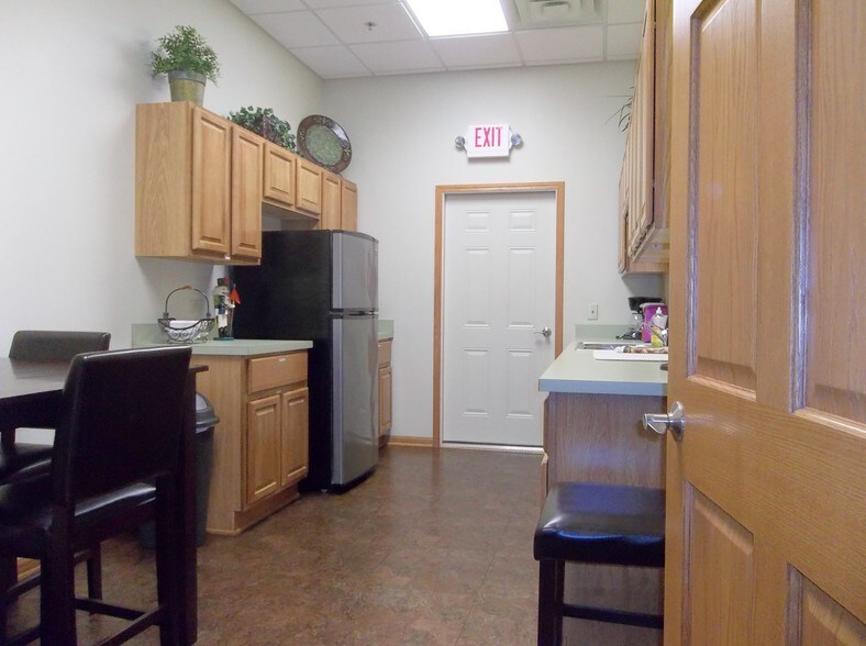 More Photos Of 9200 W 191st St, Mokena Office For Lease