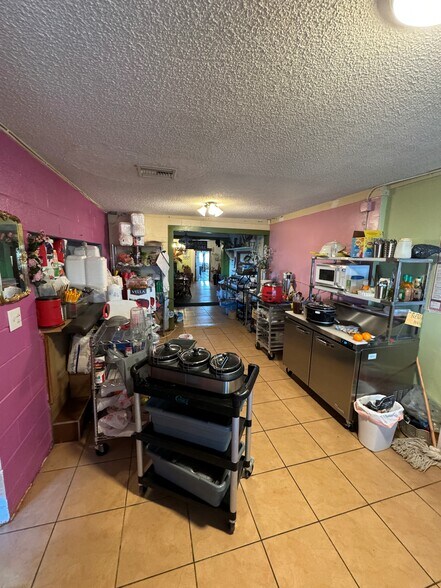 More Photos Of 46645 60th St W, Lancaster Restaurant For Sale