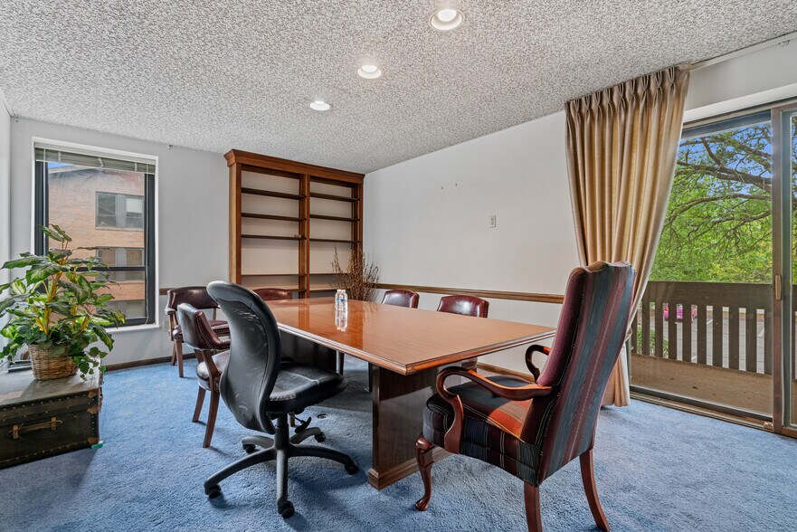 More Photos Of 600 McKnight Park Dr, Pittsburgh Office For Lease