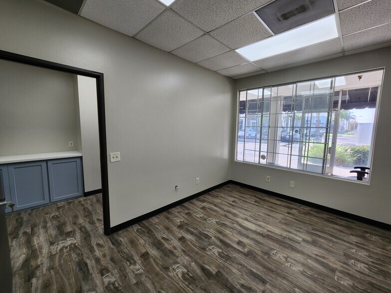 More Photos Of 4833 Lanier Rd, Chino Warehouse For Lease