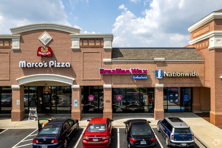 More Photos Of 12806-12820 S Tryon St, Charlotte Supermarket For Lease