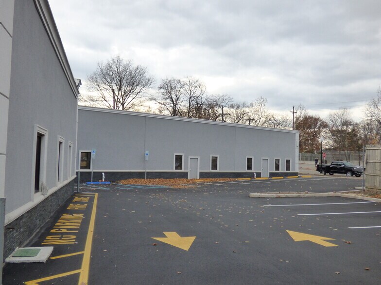 More Photos Of 1346 Main Ave, Clifton Medical For Lease