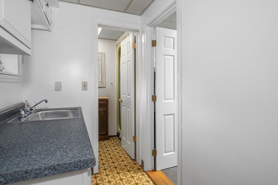 More Photos Of 2 Douglas Pike, Smithfield Office For Sale