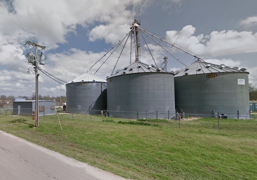 More Photos Of 600 Quitman St, Sledge Land For Sale