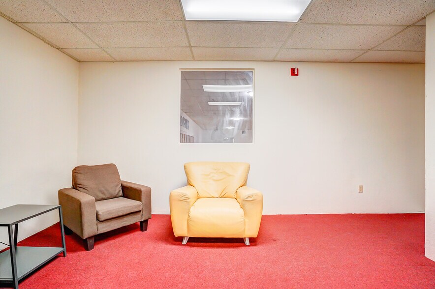 More Photos Of 950 S Central Ave, Compton Schools For Sale