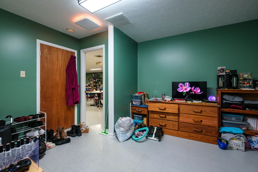 More Photos Of 5700 Edinburg Gap Rd, Fort Valley Religious Facility For Sale