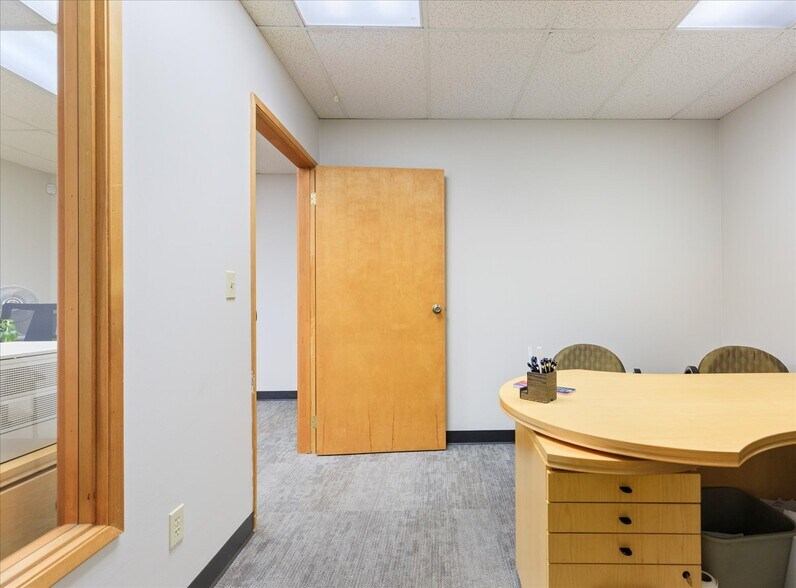 More Photos Of 5589 Harbor Road Rd, Freeland Office Residential For Sale