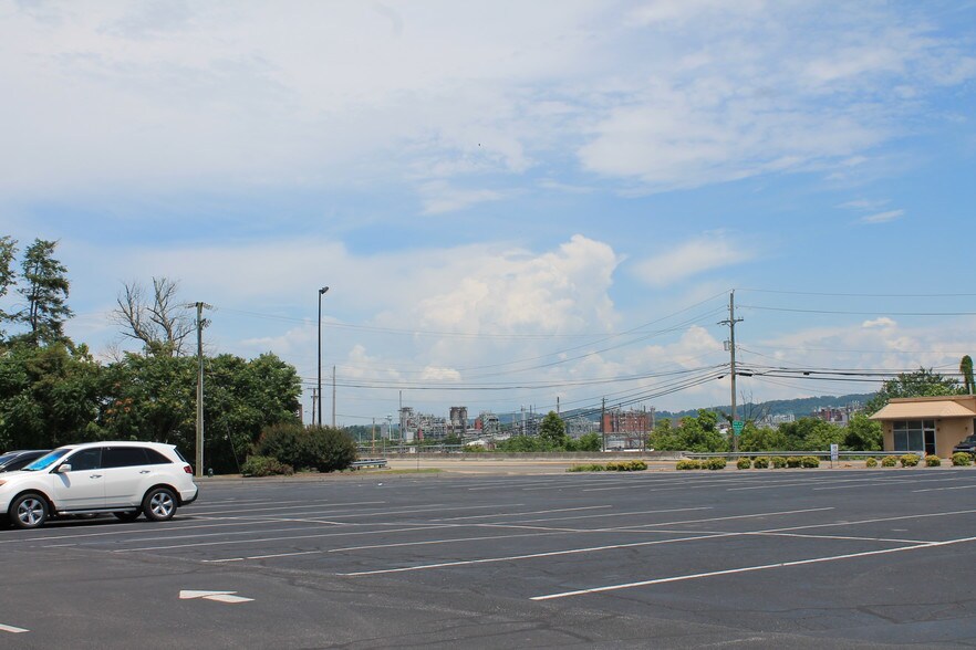 More Photos Of 935 Wilcox Ct, Kingsport Unknown For Lease