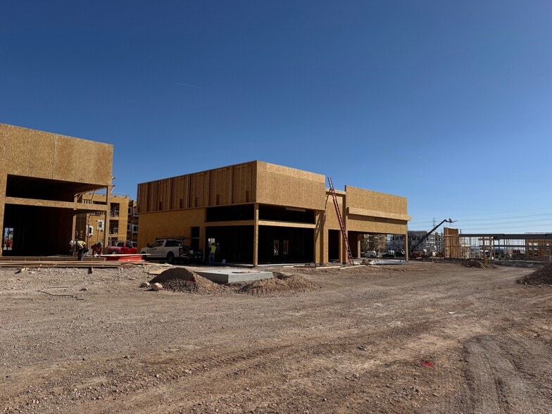 More Photos Of Rainbow & Blue Diamond, Las Vegas Unknown For Lease