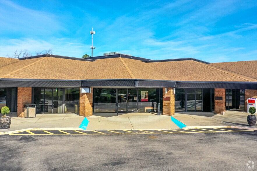 More Photos Of 1911 Old Fairfield Rd, Beavercreek Medical For Lease