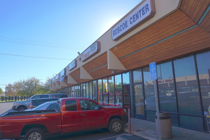 More Photos Of 20021 Roscoe Blvd, Winnetka Storefront For Lease