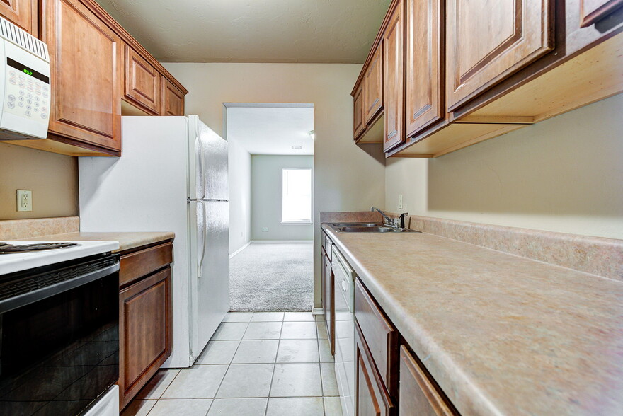 More Photos Of 713 S Locust St, Guthrie Apartments For Sale