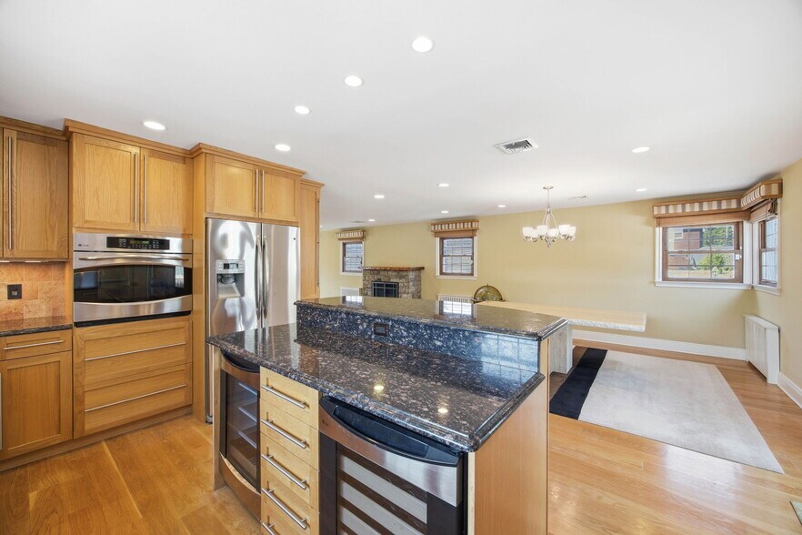 More Photos Of 9819 160th Ave, Howard Beach Apartments For Sale
