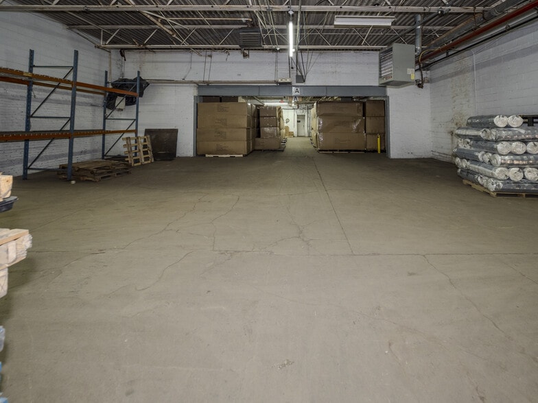 More Photos Of 39 Meade St, Trenton Distribution For Lease