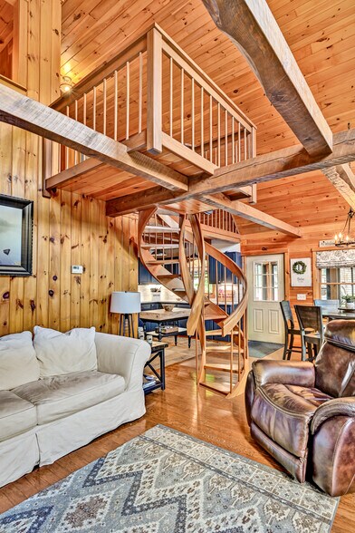 More Photos Of 15 Lower Wilson Pond Rd, Greenville Specialty For Sale