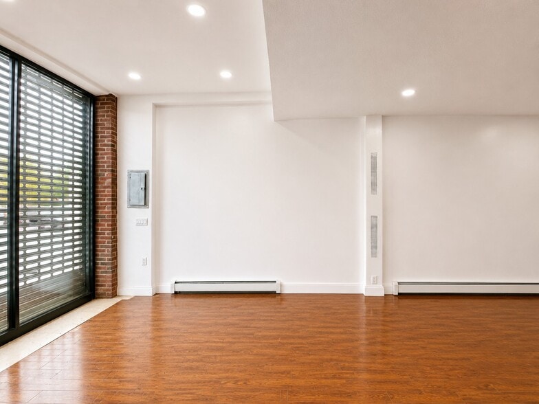 More Photos Of 107-24 Springfield Blvd, Queens Village Storefront Retail Residential For Lease