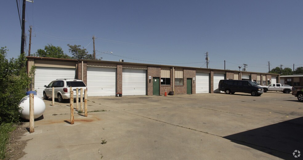 More Photos Of 13200 Pond Springs Rd, Austin Unknown For Lease