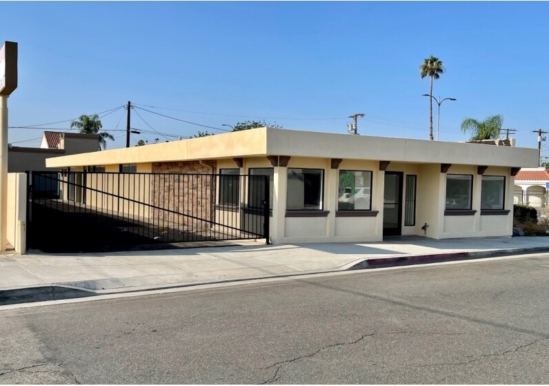 Primary Photo Of 3912 Merrill Ave, Riverside Medical For Sale