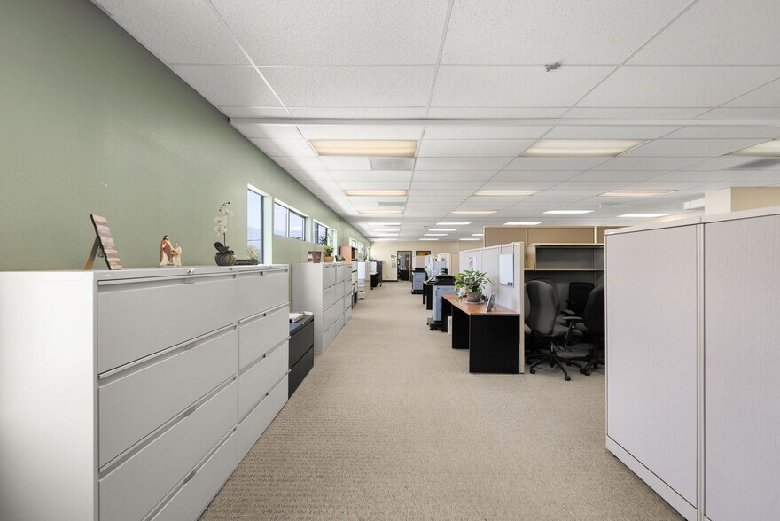 More Photos Of 777 E Alosta Ave, Azusa Religious Facility For Lease