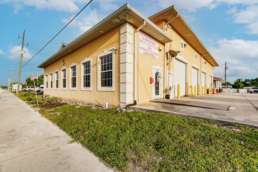 More Photos Of 23371 Harborview Rd, Port Charlotte Auto Repair For Sale