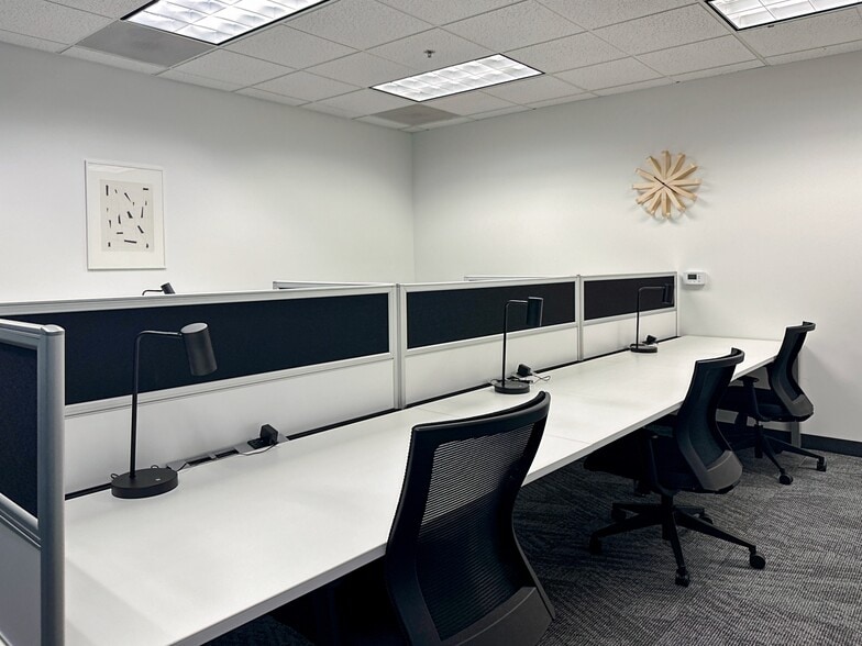 Primary Photo Of 212 W Foothill Blvd, Glendora Coworking Space