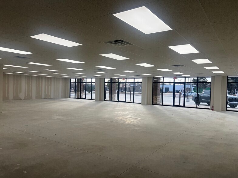 More Photos Of 1600 S Morgan Rd, Oklahoma City Storefront For Lease