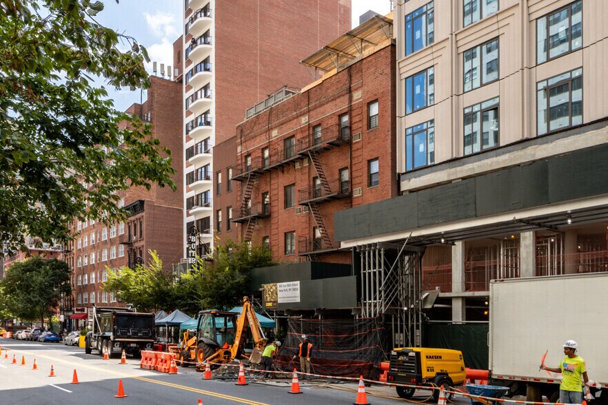 More Photos Of 320 E 86th St, New York Apartments For Lease