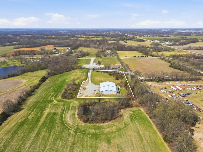 More Photos Of 306 SE Highway AA, Clinton Industrial For Sale