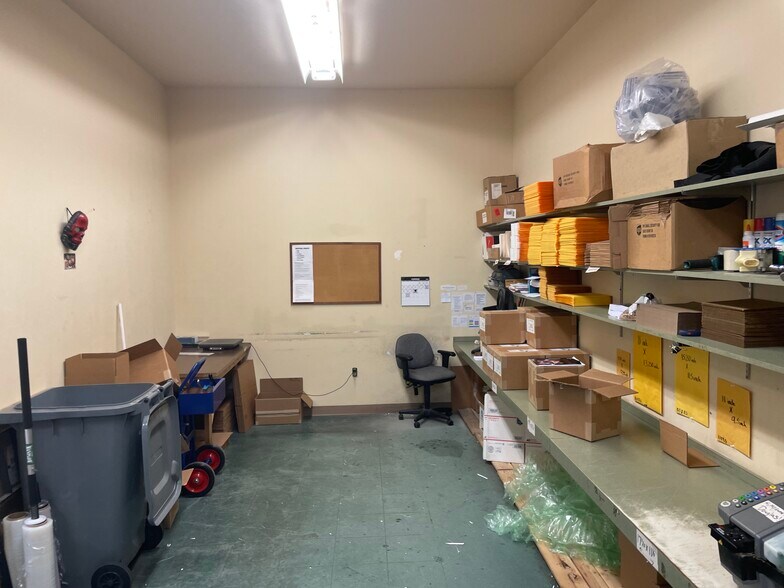 More Photos Of 25560 Technology Blvd, Punta Gorda Office For Sale