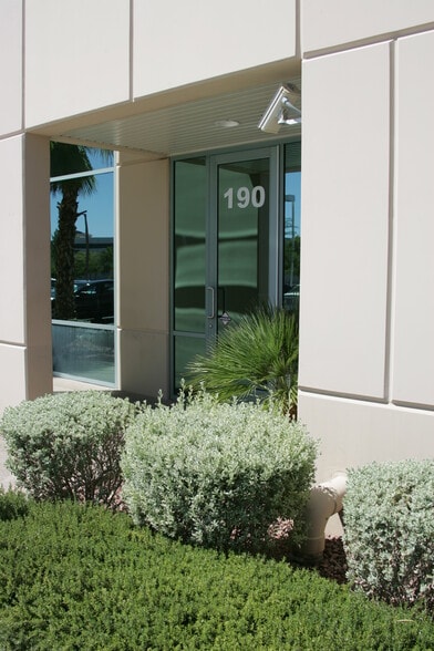 More Photos Of 2651 N Crimson Canyon Dr, Las Vegas Research And Development For Lease