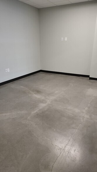 More Photos Of 3150 Rogers Rd, Wake Forest Medical For Sale
