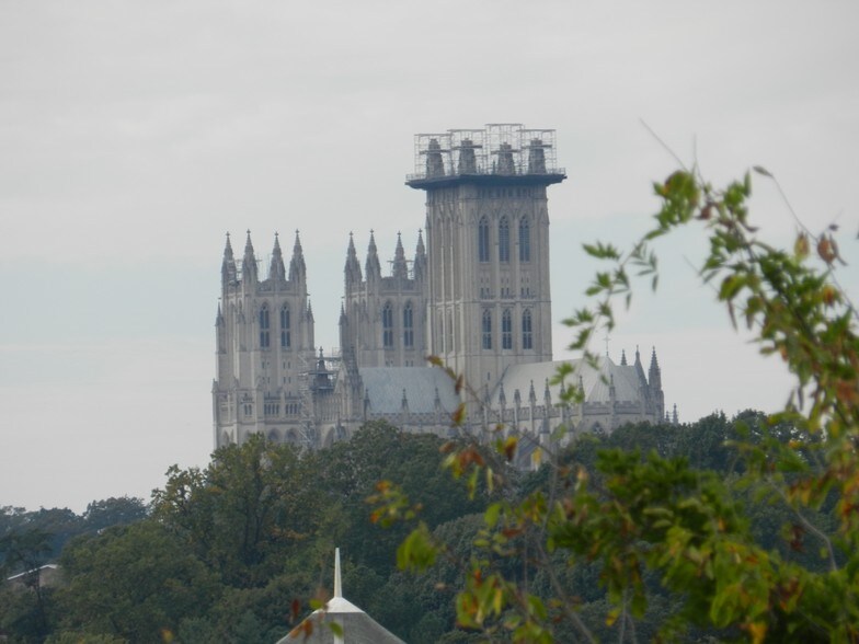 More Photos Of 1674 Irving St NW, Washington Apartments For Sale