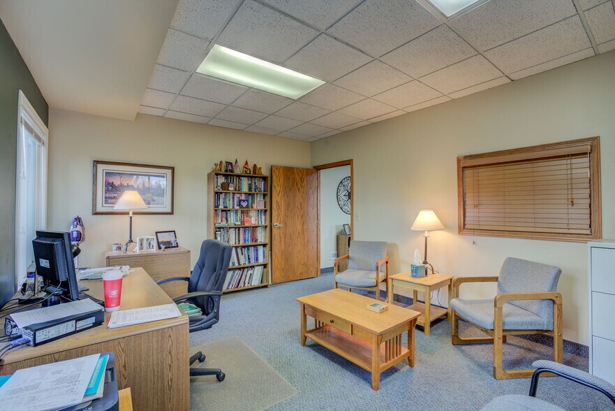 More Photos Of 2434 Commerce Blvd, Mound Office For Sale