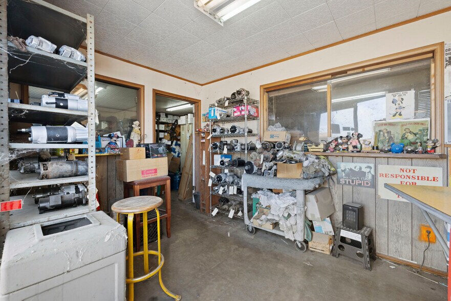 More Photos Of 820 Beckman Rd, Lodi Auto Repair For Lease
