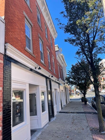 More Photos Of 410-421 Howe Ave, Shelton Apartments For Sale