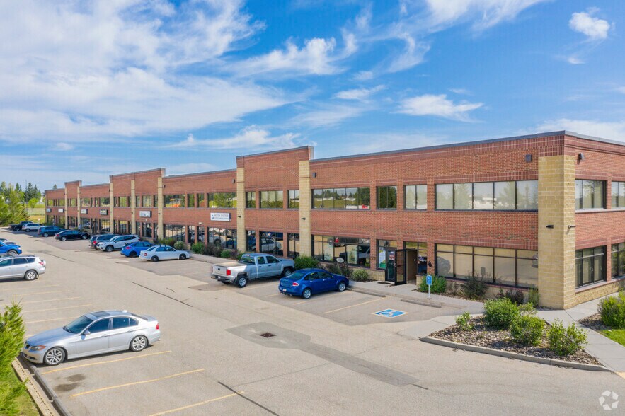 More Photos Of 3750 46th Ave SE, Calgary Warehouse For Lease