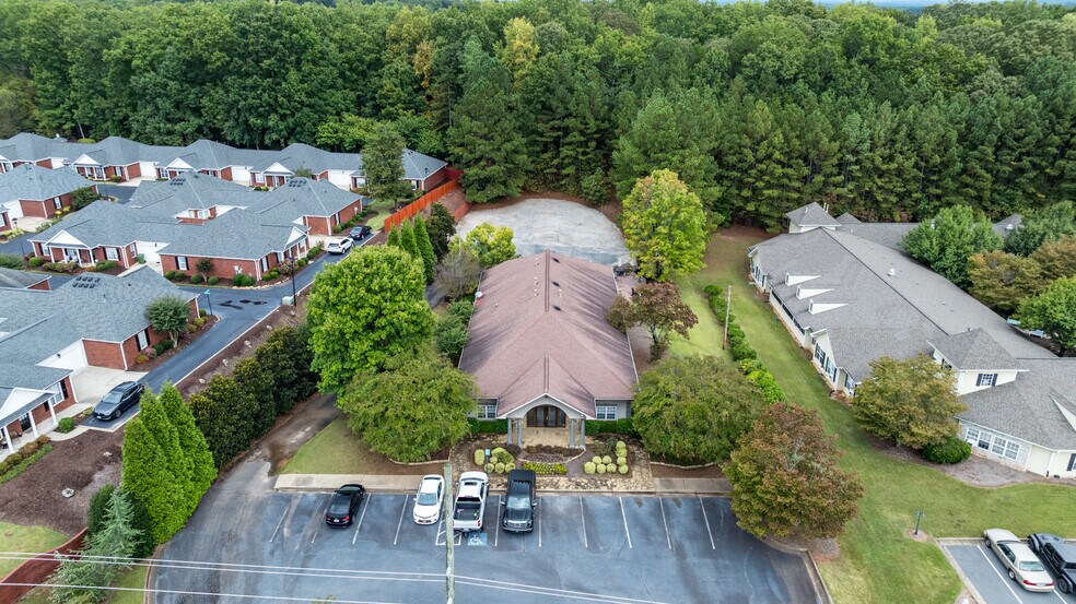 More Photos Of 1817 Eagle Dr, Woodstock Office For Sale