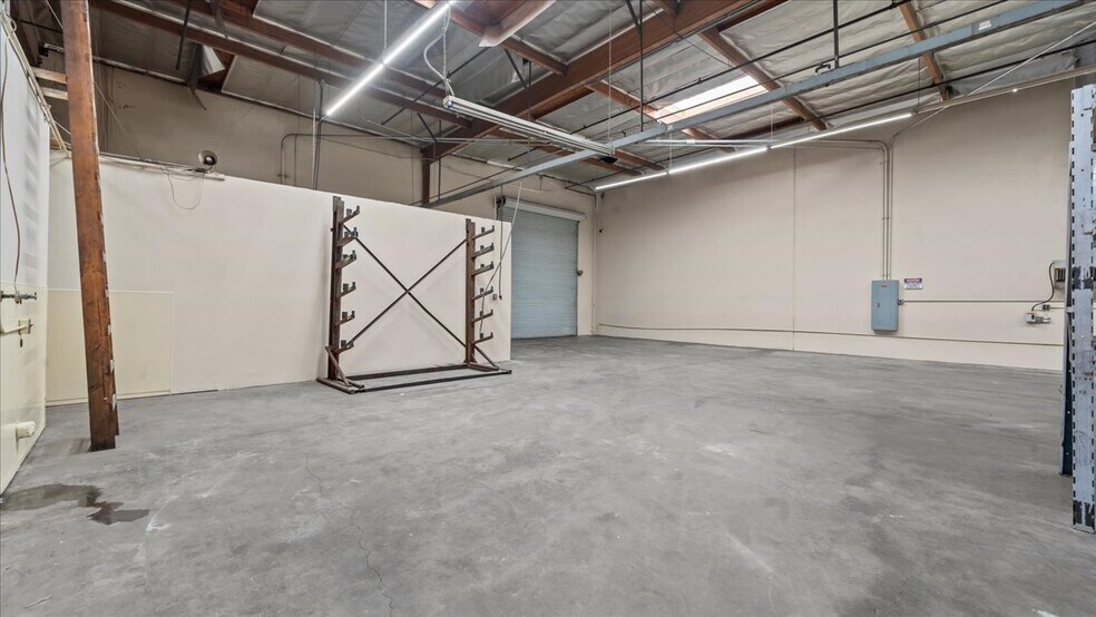 More Photos Of 9262 Bally Ct, Rancho Cucamonga Warehouse For Lease
