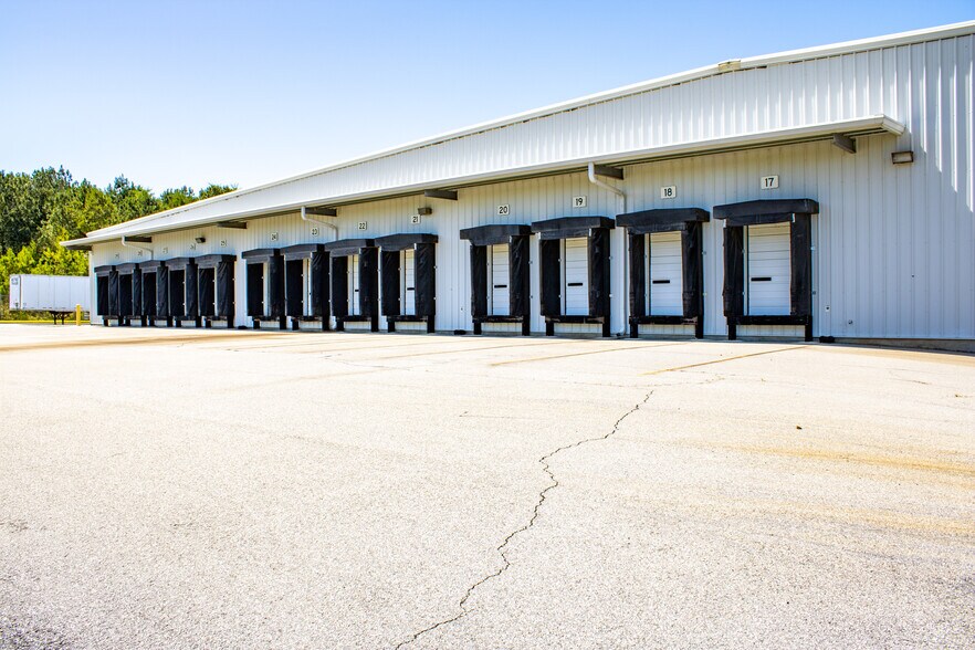 More Photos Of 244 Mercer Jct, Macon-Bibb Distribution For Sale