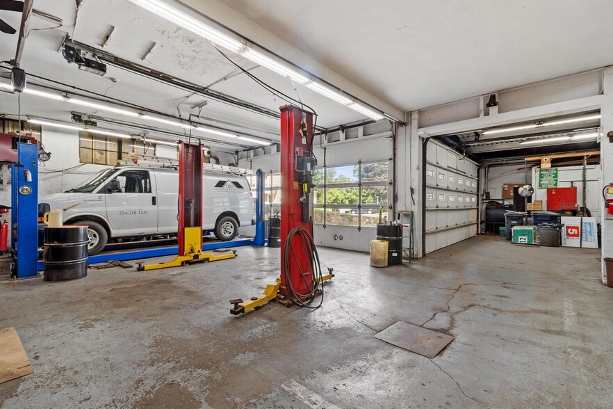 More Photos Of 93 Hamilton St, Southbridge Service Station For Sale