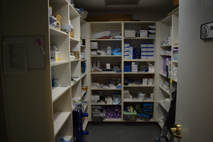 More Photos Of 3505 E Harmon Ave, Las Vegas Medical For Lease