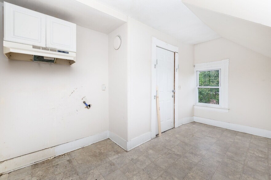More Photos Of 704-708 Sumner Ave, Springfield Office Residential For Sale