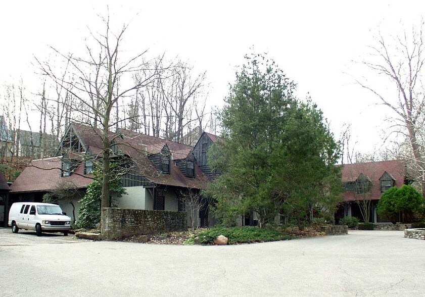 More Photos Of 1266 Manning Pky, Powell Office For Lease