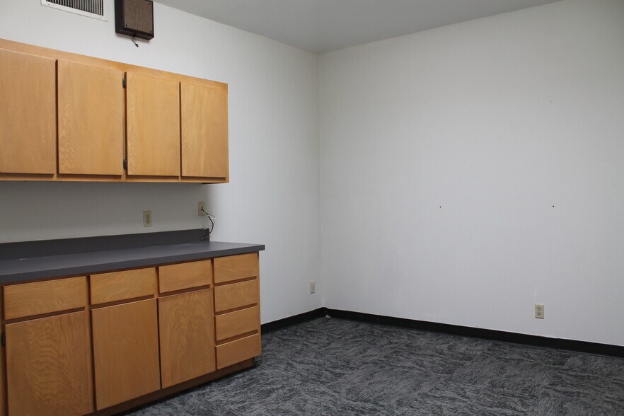 More Photos Of 4201 Camp Bowie Blvd, Fort Worth Medical For Lease